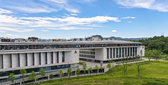 創(chuàng)新驅(qū)動(dòng)，數(shù)字賦能 區(qū)經(jīng)濟(jì)信息委軟件與信息服務(wù)產(chǎn)業(yè)發(fā)展探析